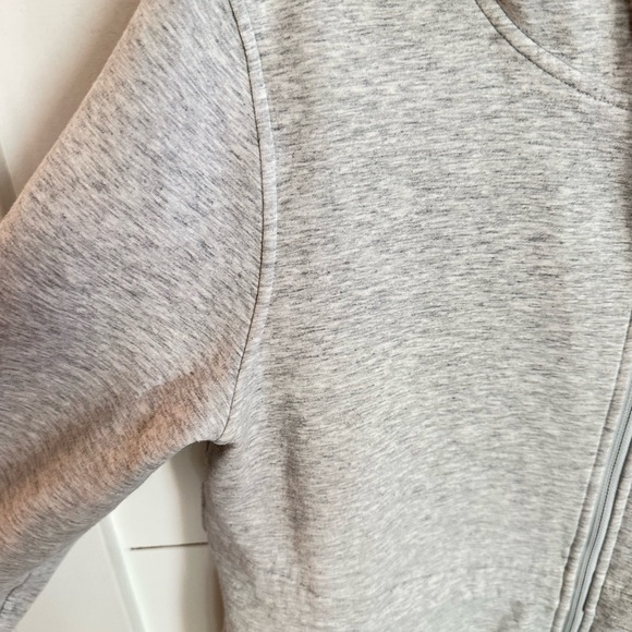 LULULEMON M Long Horizons heathered core wicking material woman zip jacket - Picture 13 of 16